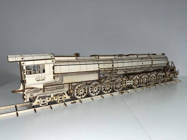 Western Union UP400 (4-8-8-4) Big Boy steam locomotive as a 3D wooden model - right side view from rear